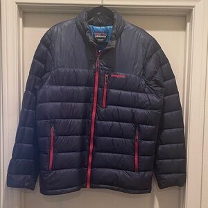 Patagonia Fitz Roy Men's Navy and Red Large